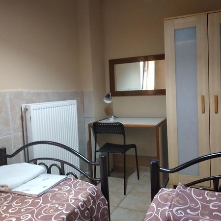 ניאה מיכאניונה Ariadne Apartments מראה חיצוני תמונה