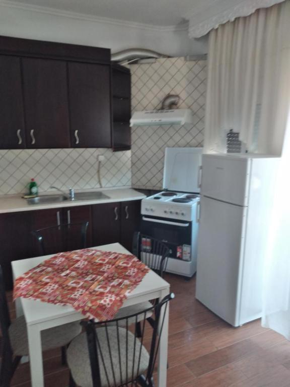 ניאה מיכאניונה Ariadne Apartments מראה חיצוני תמונה